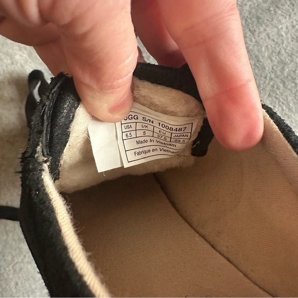 UGG Australia TOMI Black Bomber Leather Suede Sneakers 1008487, women's 6.5 - Picture 6 of 6